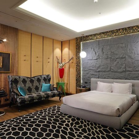 Mulan Motel Taipei Bagian luar foto
