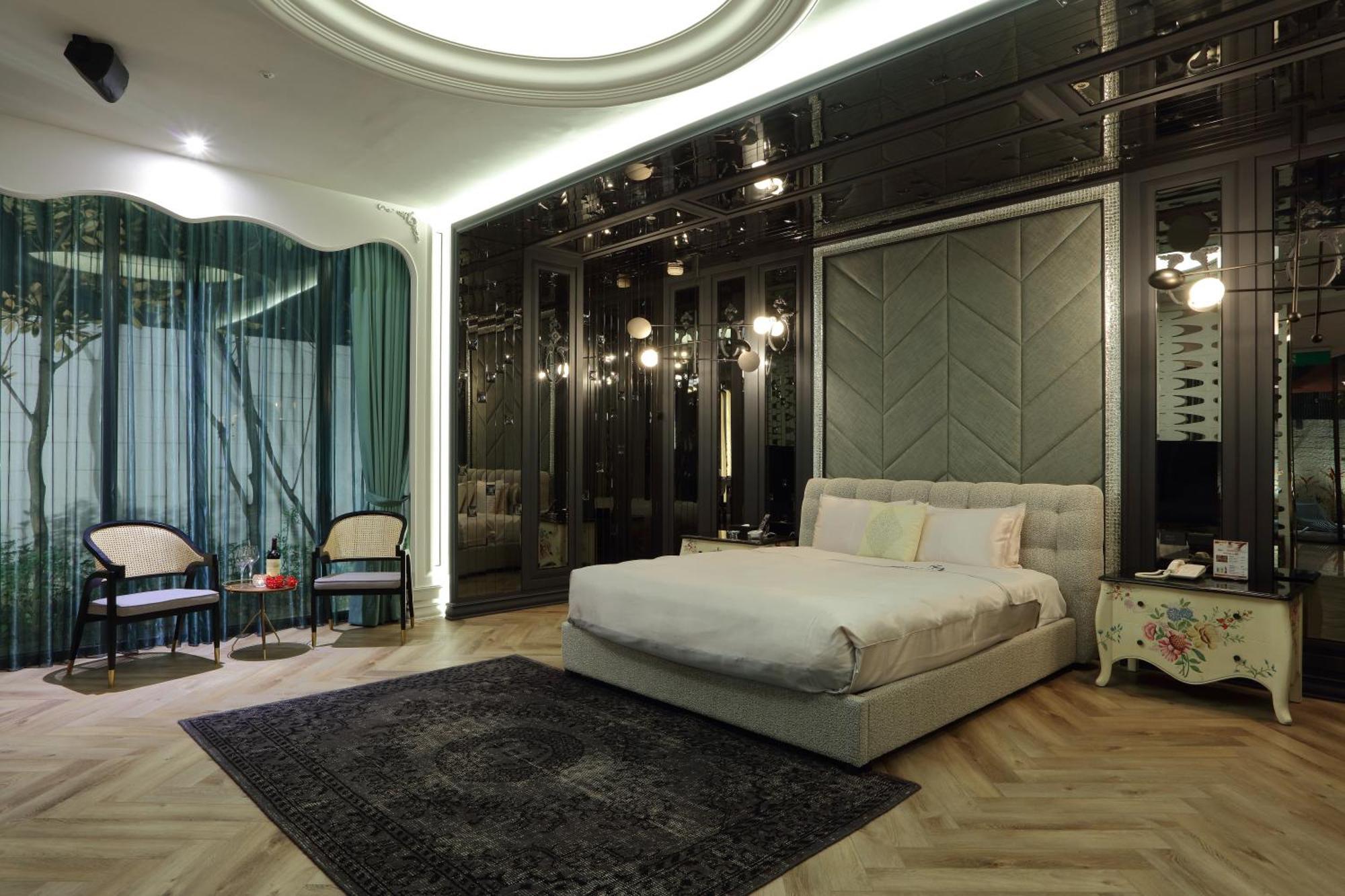 Mulan Motel Taipei Bagian luar foto