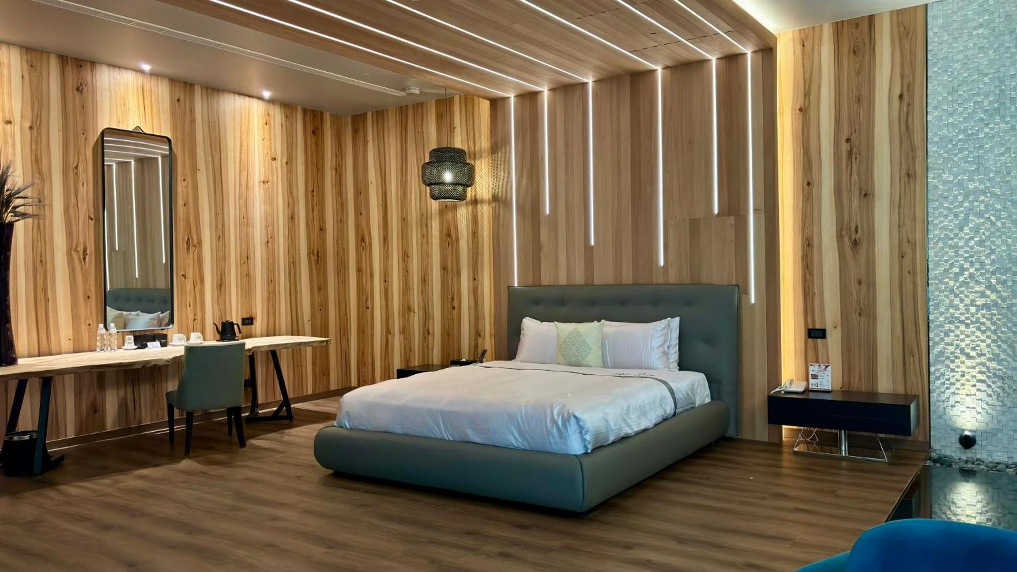 Mulan Motel Taipei Bagian luar foto